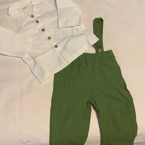 Size 90/2T (see photo sizing) baby boy jumper and white shirt. - Picture 2 of 12